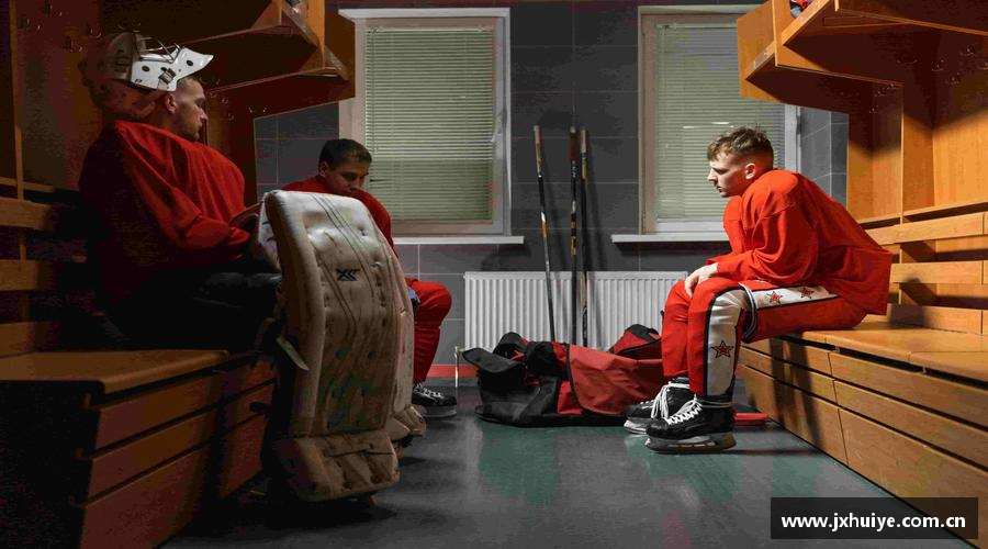 球迷群英汇聚追求卓越，赢得尊重！